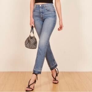 Reformation Women’s Cynthia High Waist Relaxed Jeans Antigua Wash Straight Leg